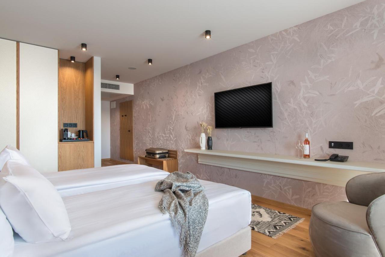 Wine&SPA Hotel Chukara Tryavna Bagian luar foto